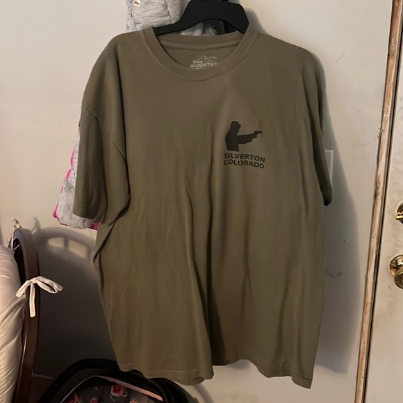 Tshirt - Picture 1 of 2